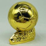 مجسمه فلزی توپ طلا Ballon d'or ساکروی 4 سانت - تصویر 2